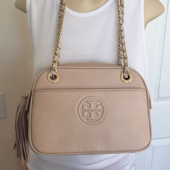 MOVING SALE! TORY BURCH Bombé crossbody with chain - Picture 7 of 8